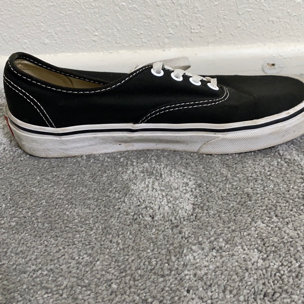 Vans - Picture 5 of 6